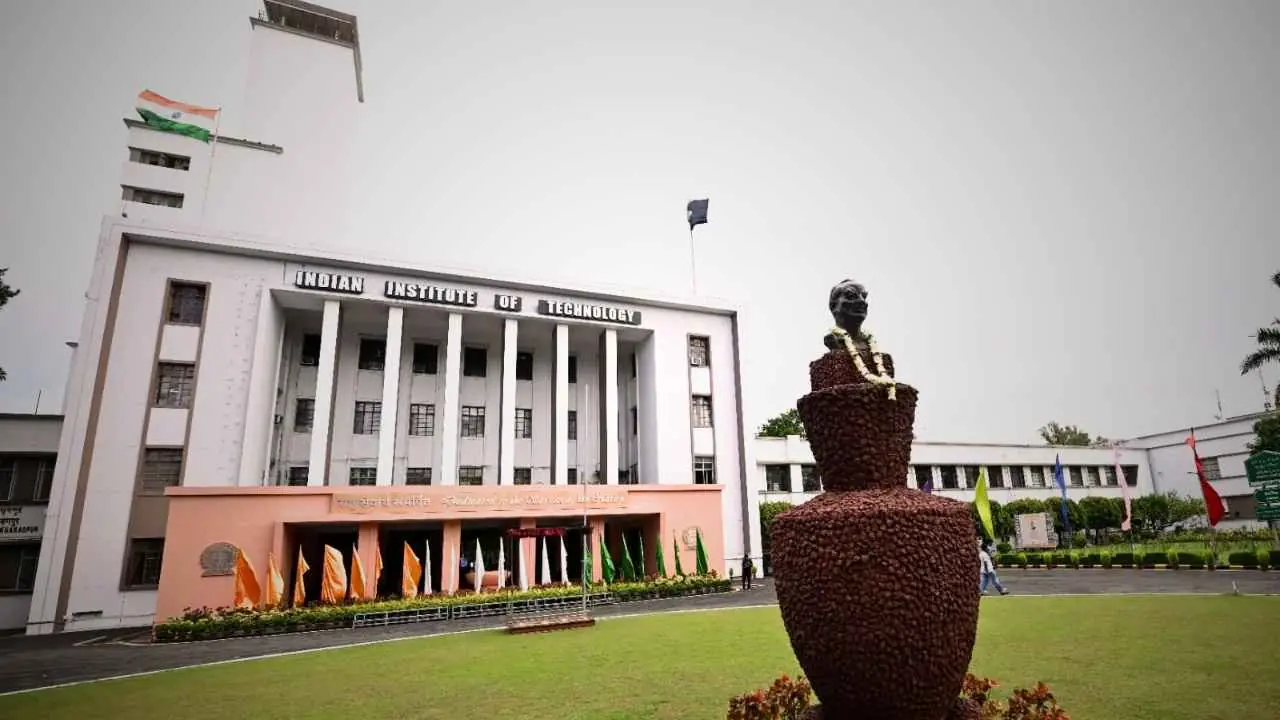 IIT Kharagpur on Road Accident Deaths