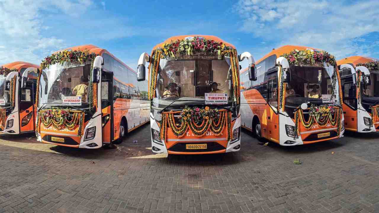 Kolkata-Puri Bus