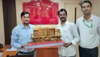 Artisan Ganesh Bhattacharjee at National Rail Museum