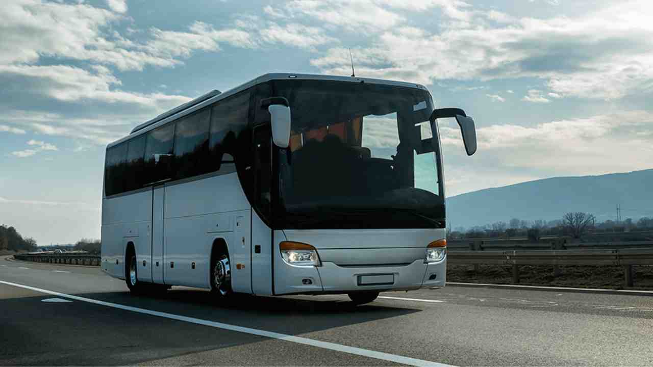 Dhubri-kolkata bus
