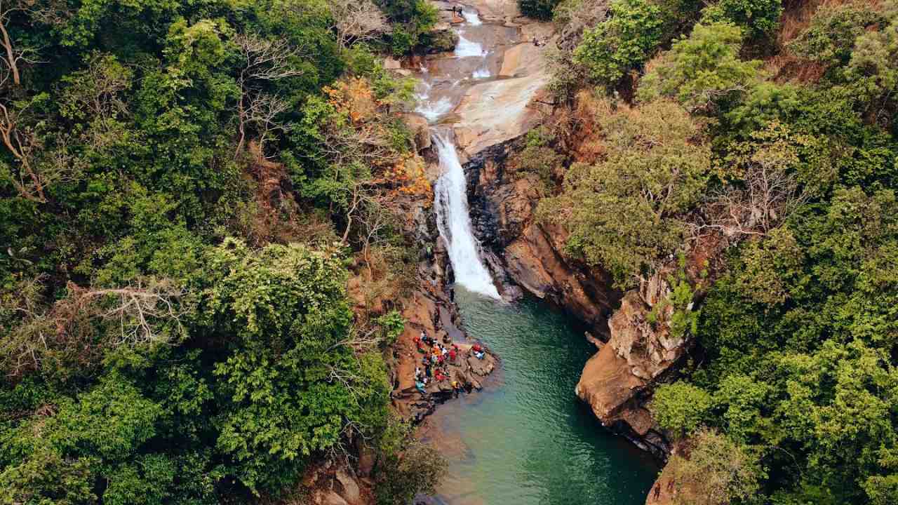 Machha Kandana Waterfall