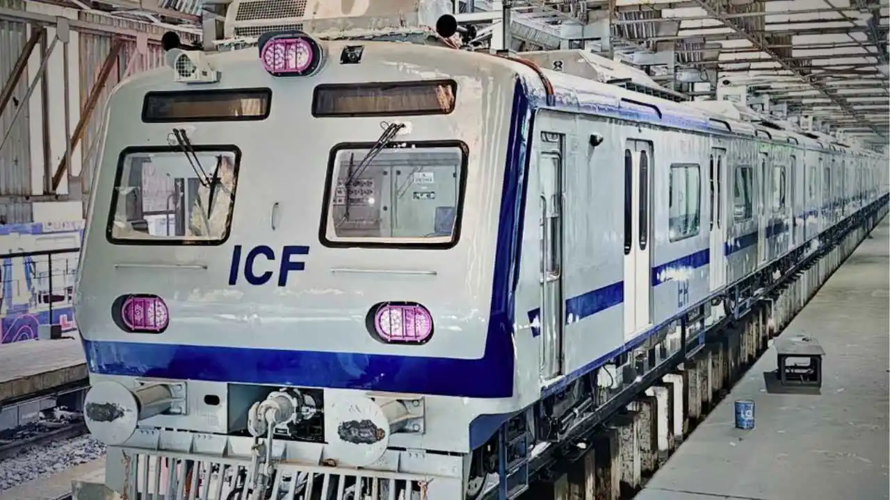 Sealdah-Ranaghat AC Local