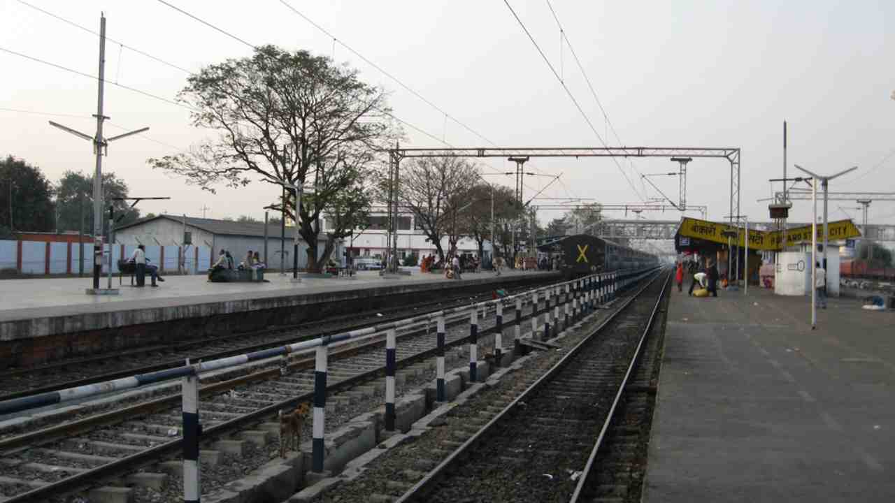 Adra railway division