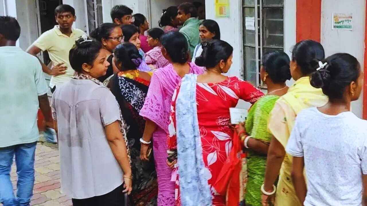 গতকাল পাননি অন্নপূর্ণা যোজনার টাকা? এই কারণগুলোতে আটকাতে পারে আপনার পেমেন্ট
