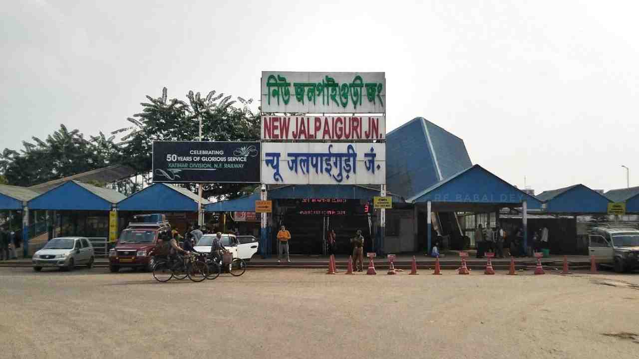 Darjeeling, NJP Station