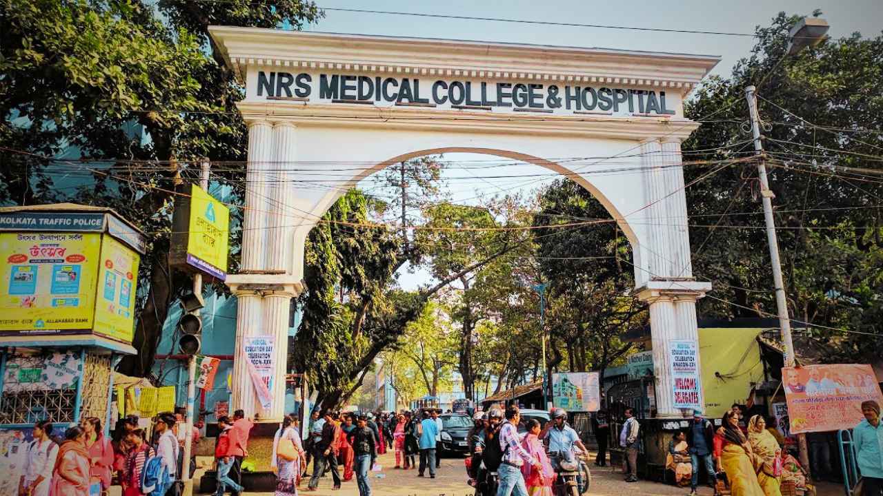 NRS হাসপাতালে কর্মরত নার্সের রহস্যমৃত্যু, শৌচালয় থেকে উদ্ধার দেহ