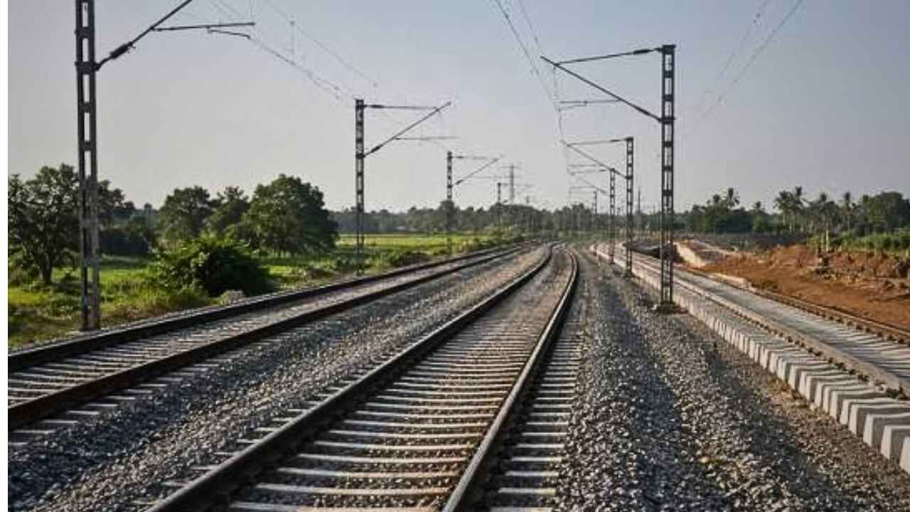 জঙ্গলমহলের পর্যটনে দিশা দেখাবে পুরুলিয়া-ঝাড়গ্রাম নতুন রেলপথ, ভোল বদলাবে বাঁকুড়ার