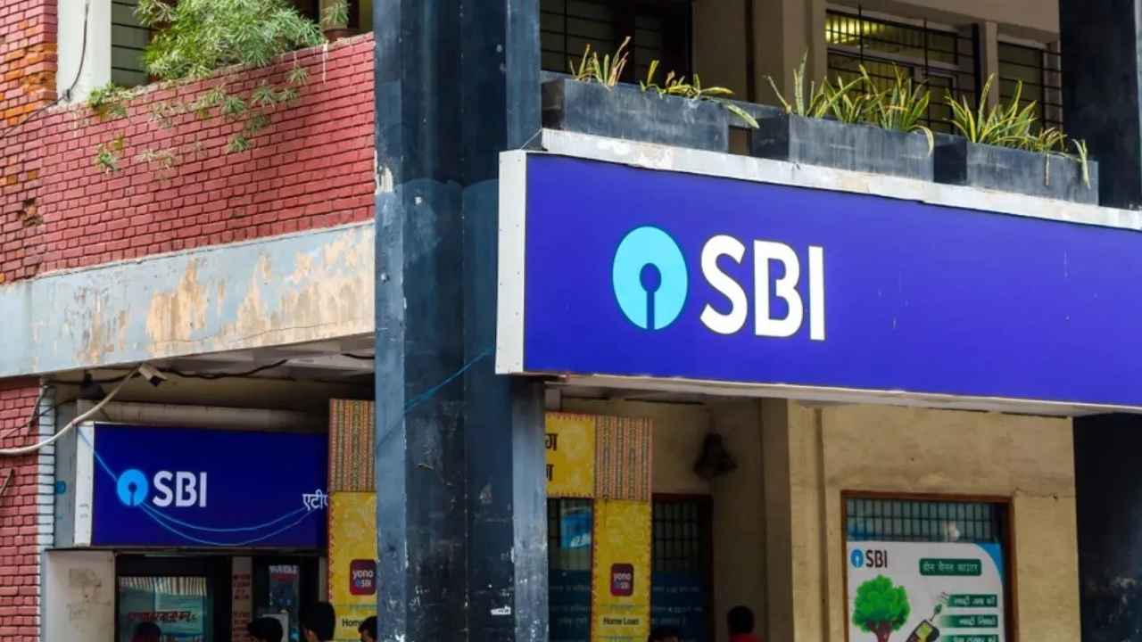 SBI Clerk Job
