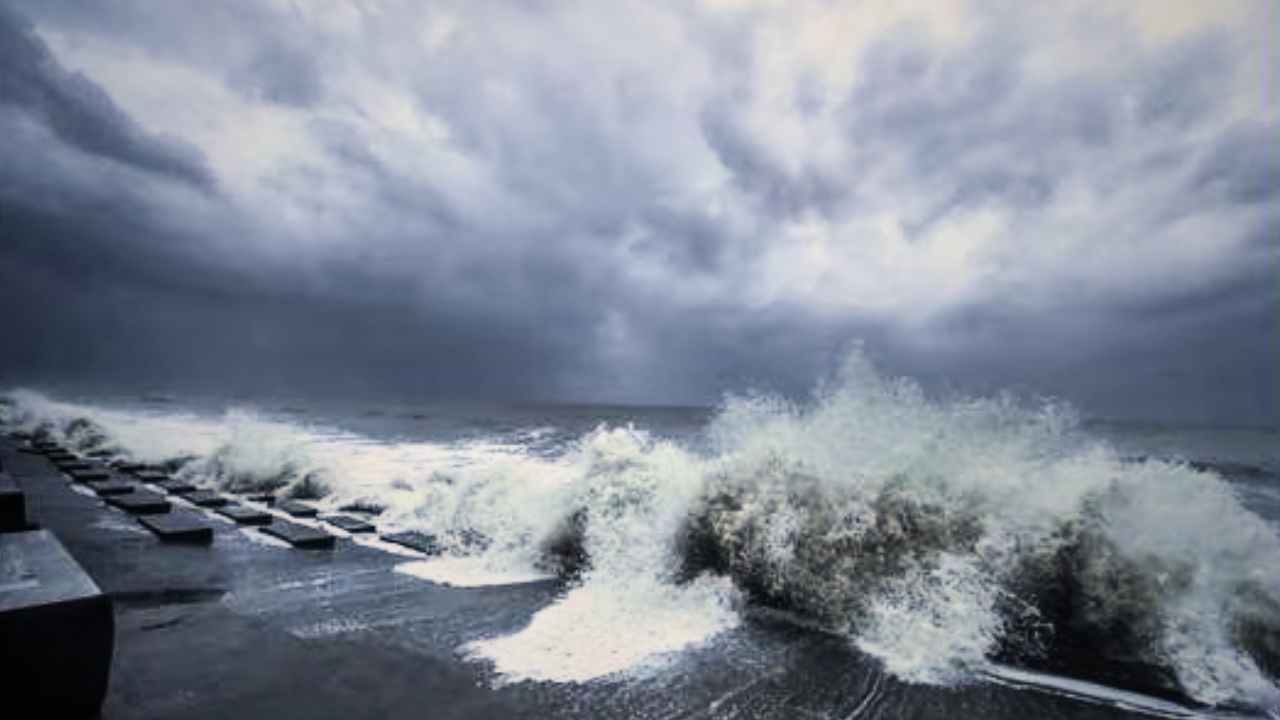 Digha Cyclone Arnab