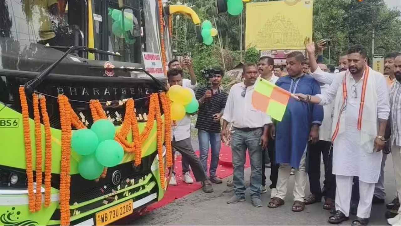 Kolkata Lataguri Bus
