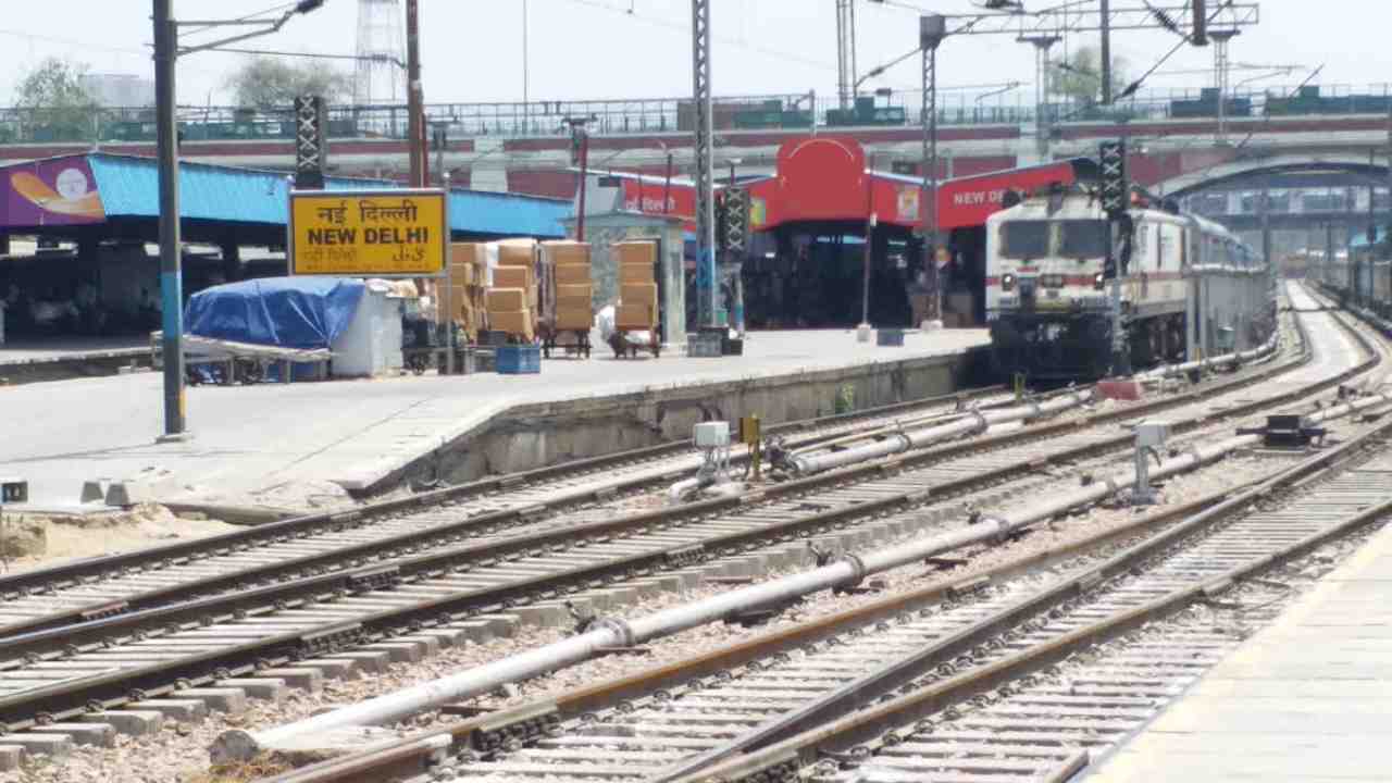 Mission raftaar Delhi-Howrah Train