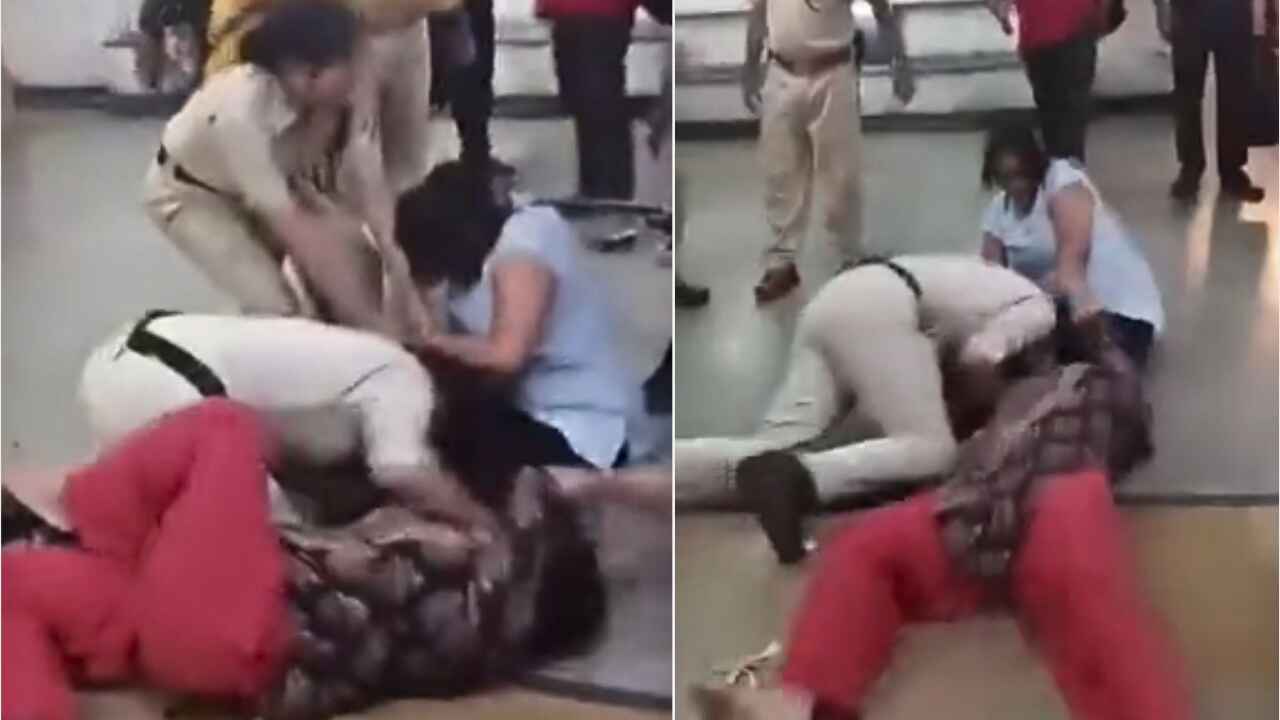 Women Passenger Clash