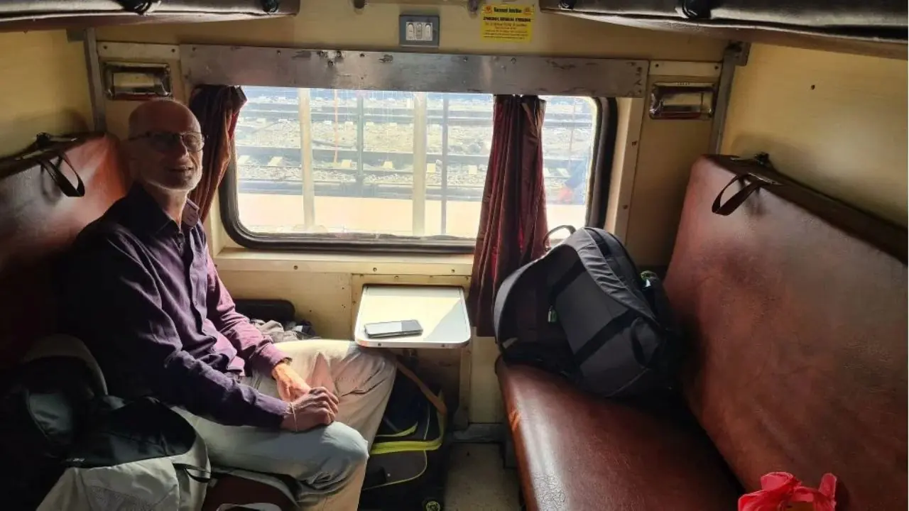 Blinkit In Train