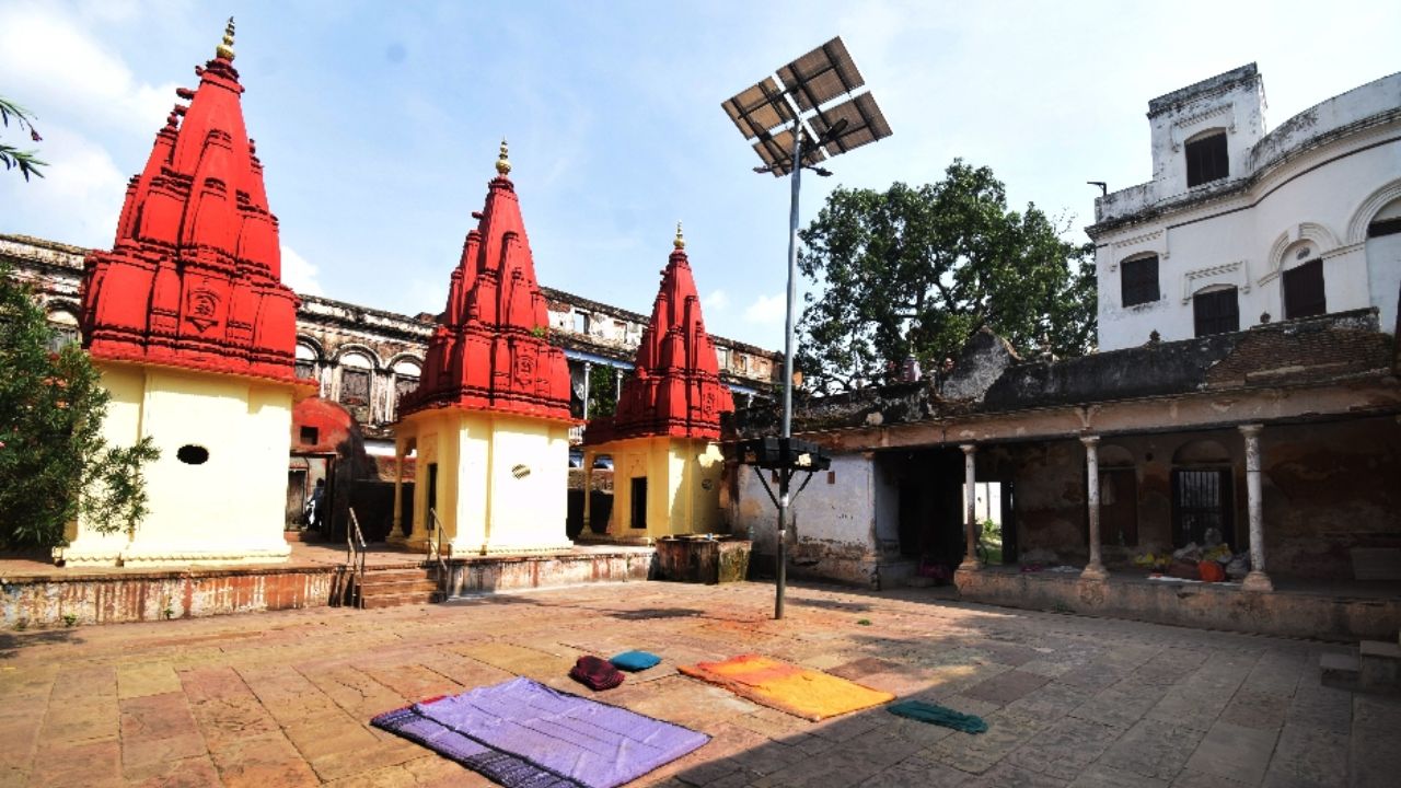 Government of West Bengal to Build Guesthouse in Varanasi