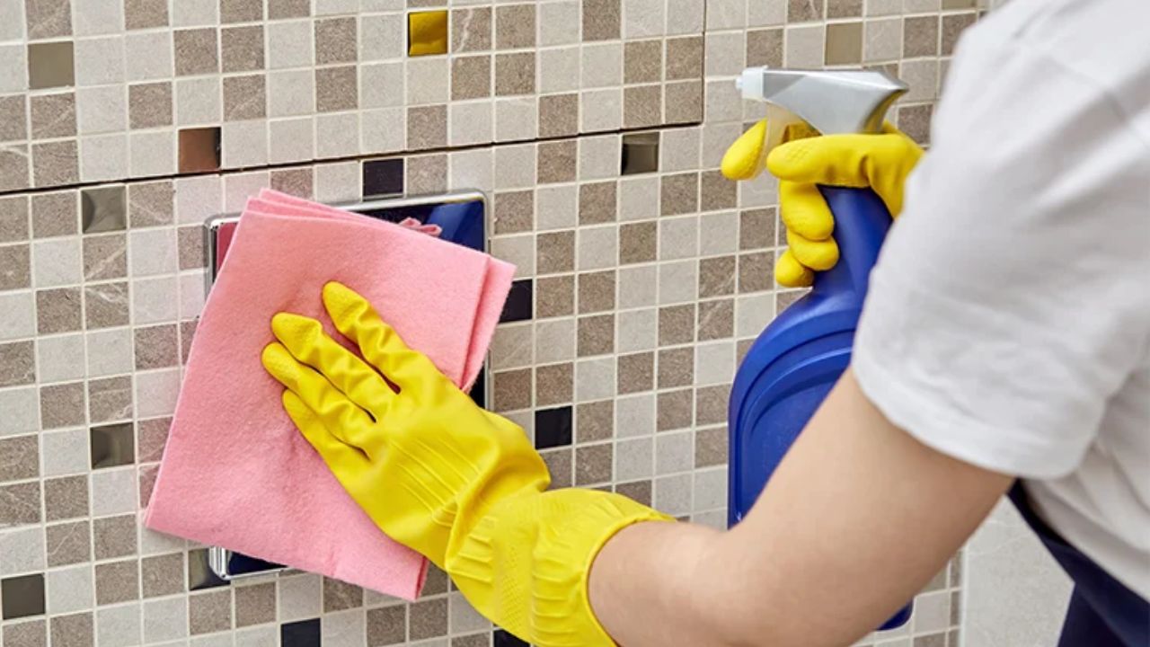 Homemade Liquid Cleaner