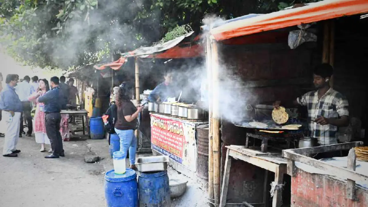 Calcutta High Court Bans Cooking in Salt Lake Footpath