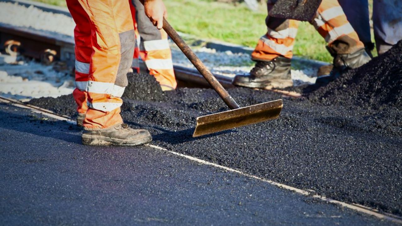 Road Construction with Recycled old road waste