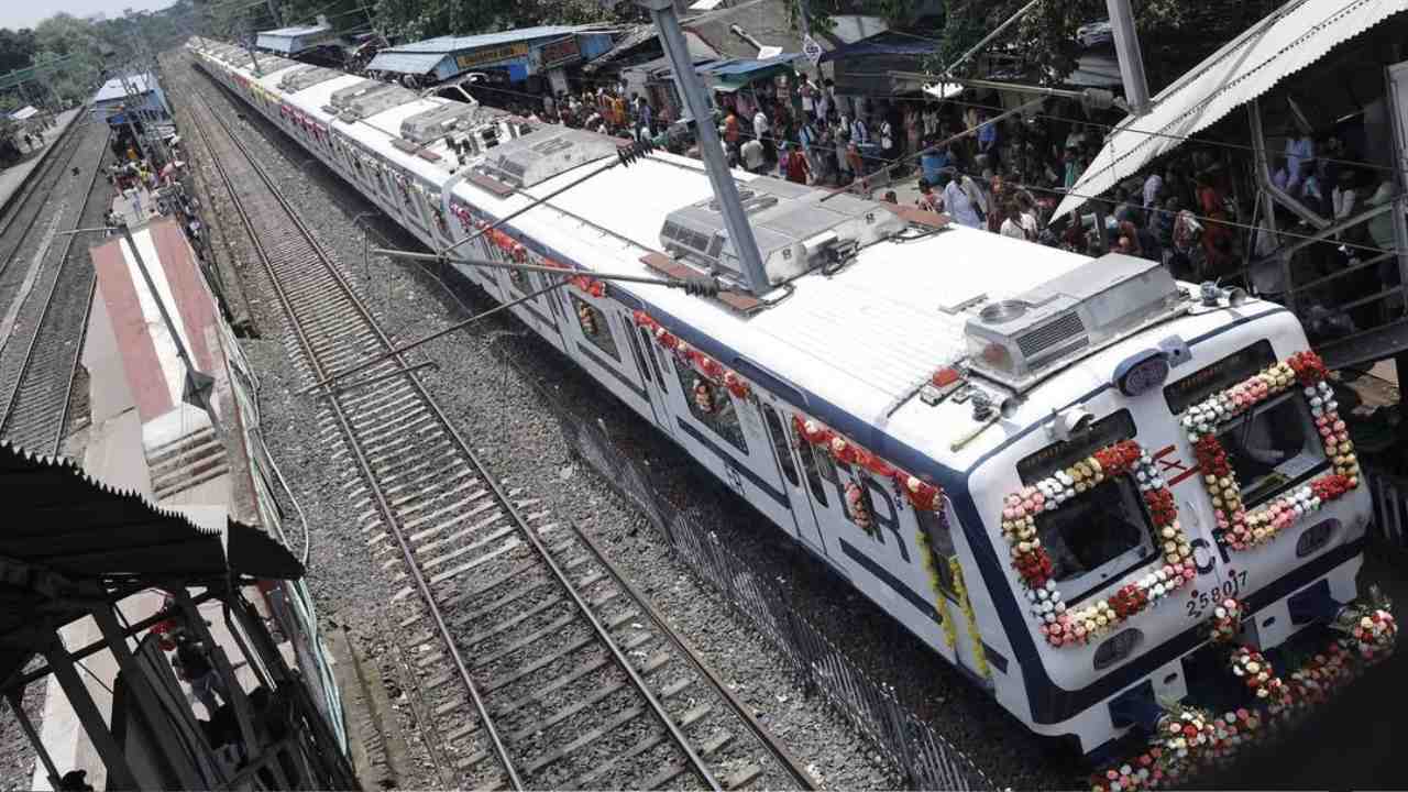 sealdah ranaghat ac local