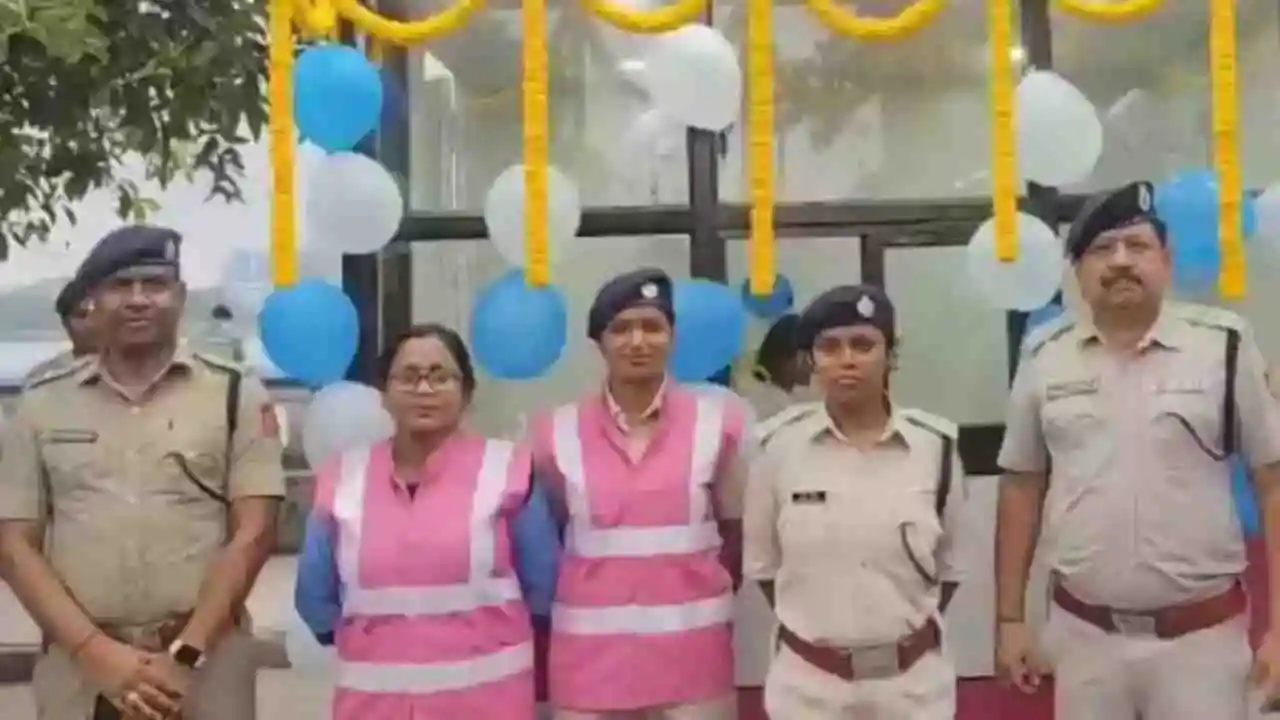 pink booth kolkata police