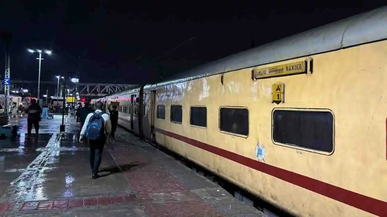 Nagavali Express 3ac coach missing