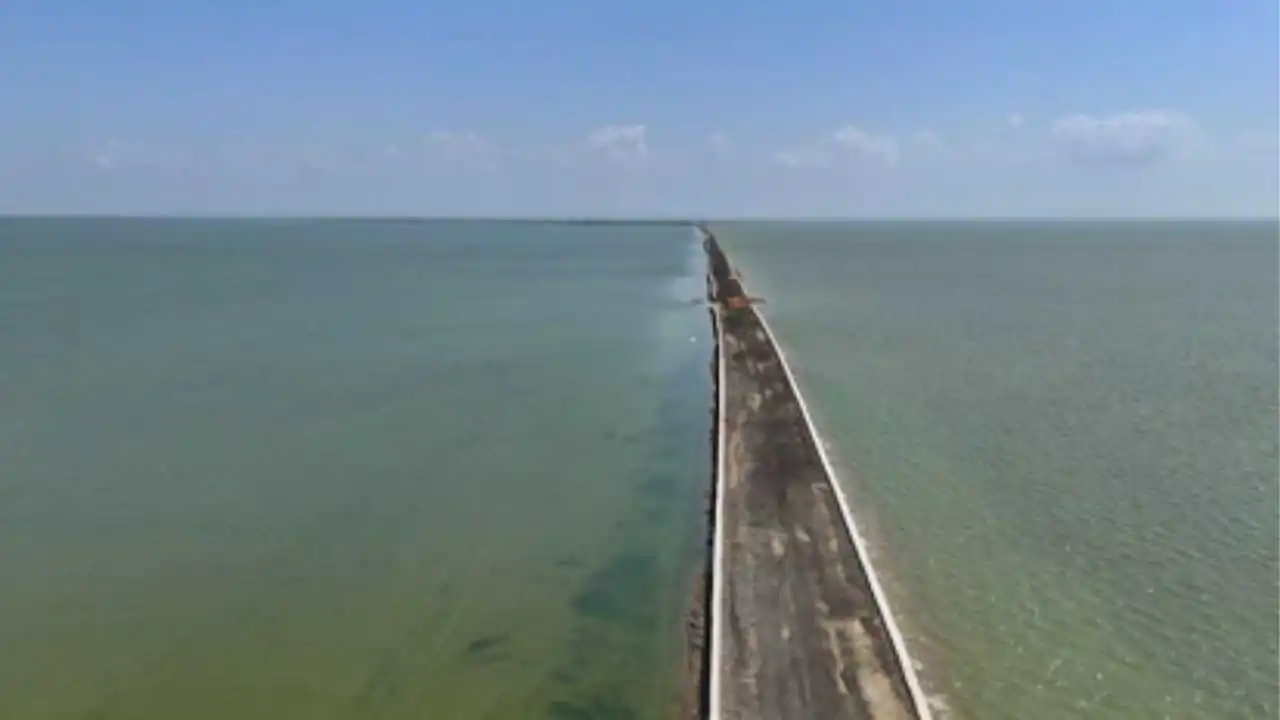 Gujarat Road To Infinity near kutch