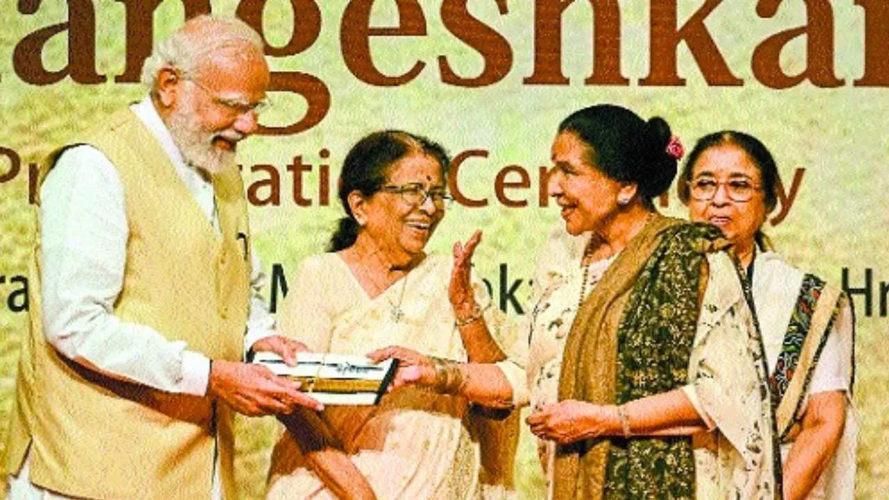 Narendra Modi On Asha Bhosle